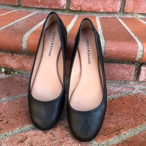 Lucky Brand eaden flat